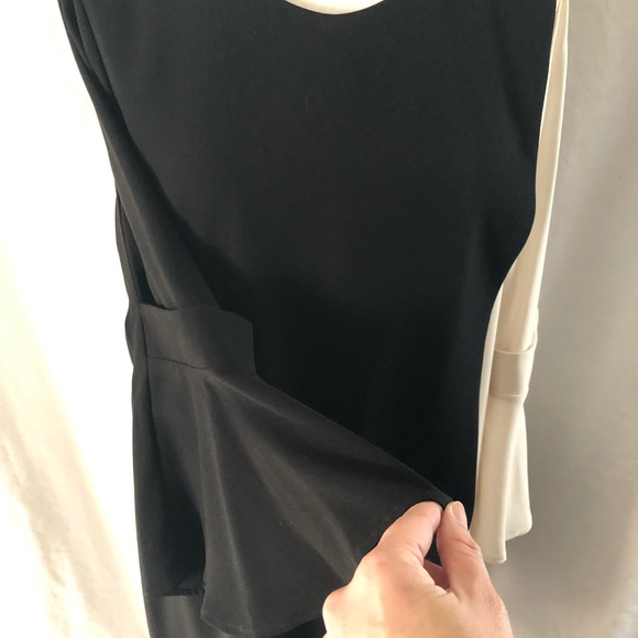 Med Ruffle Sleeve Dress Black Cream BCBG MaxAzria - Picture 5 of 7